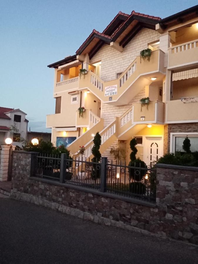 Apartments Ivankovic Stari Grad  Exterior photo